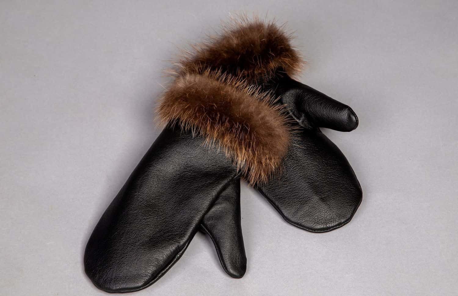 Меховые аксессуары: гид по выбору идеального зимнего комплекта - 2